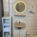 Modern, Large 1-r In A Location *