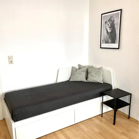 Modern, Large 1-r In A Location Dresde