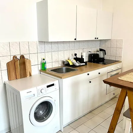 Modern, Large 1-r In A Location